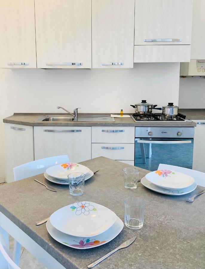 Margherita 8 Apartment - Ground Floor Римини Екстериор снимка